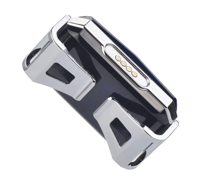 Compact Real-time GPS Tracker for Enhanced Safety in Daily Life