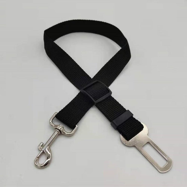 Adjustable Safety Belt for Dogs in the Car