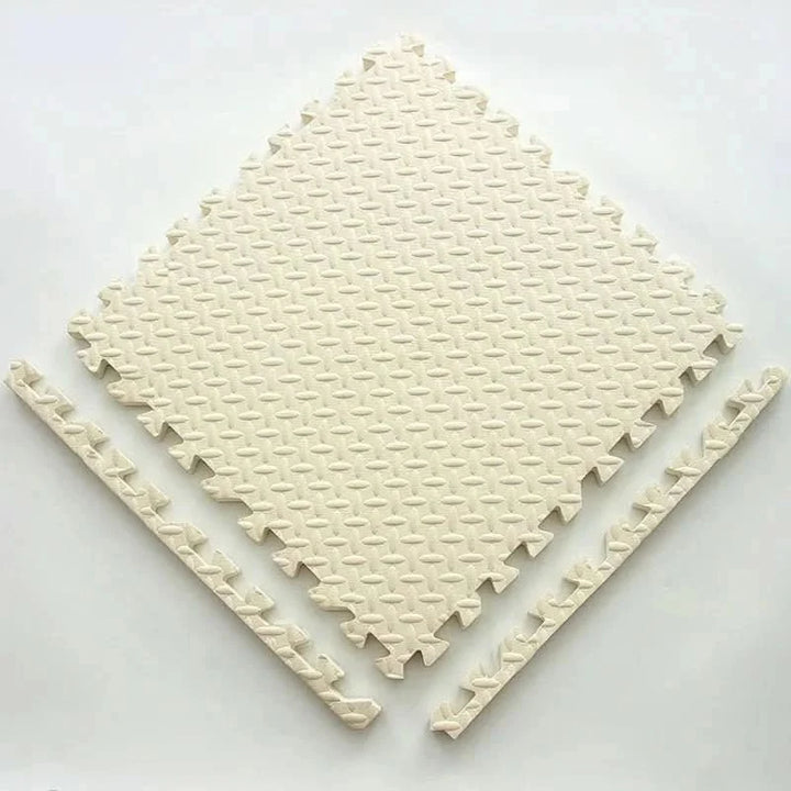 Safe Play Mat – Fun and Protection from the Start