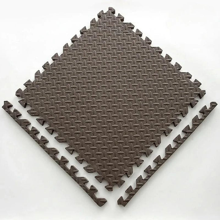 Safe Play Mat – Fun and Protection from the Start