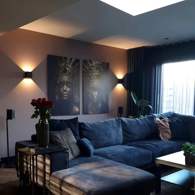 Wall Light for Indoor and Outdoor Use | LED Wall Lamp with Sensor in Black and White