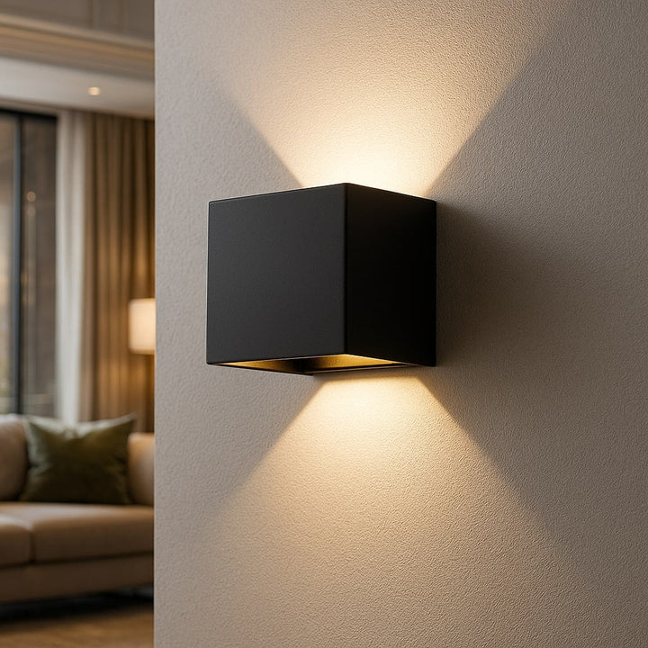 Wall Light for Indoor and Outdoor Use | LED Wall Lamp with Sensor in Black and White